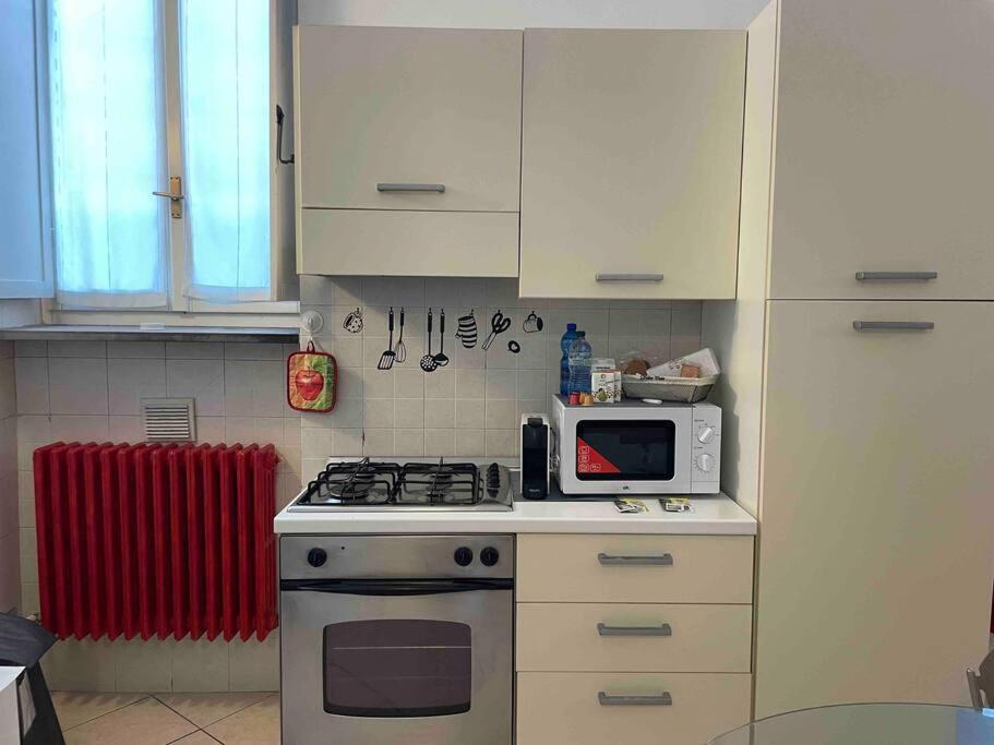 Ferienwohnung Minimal Loft In Centro A Piacenza Exterior foto