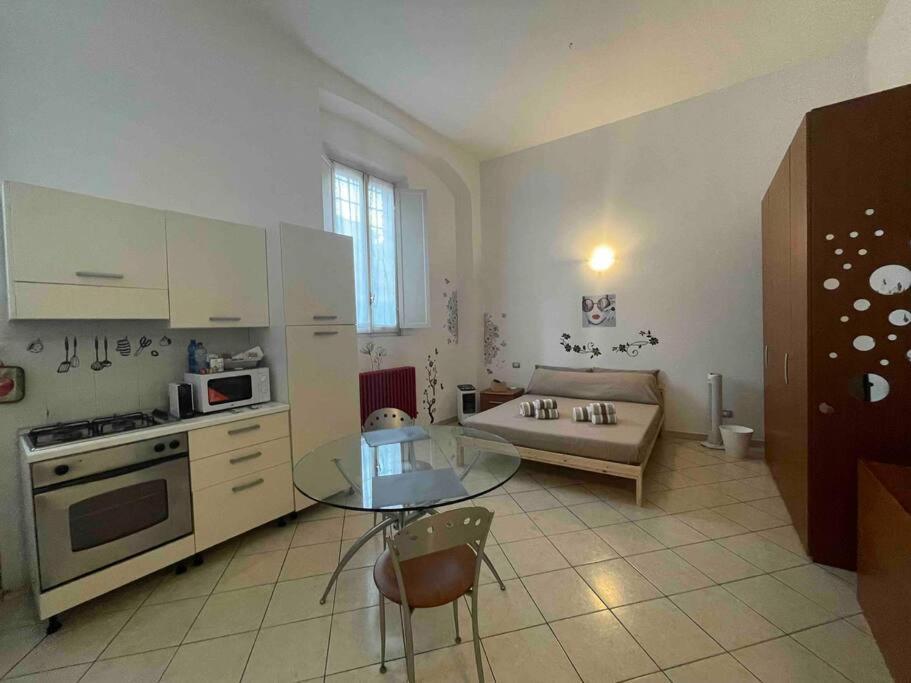 Ferienwohnung Minimal Loft In Centro A Piacenza Exterior foto
