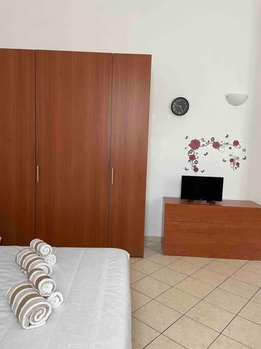 Ferienwohnung Minimal Loft In Centro A Piacenza Exterior foto
